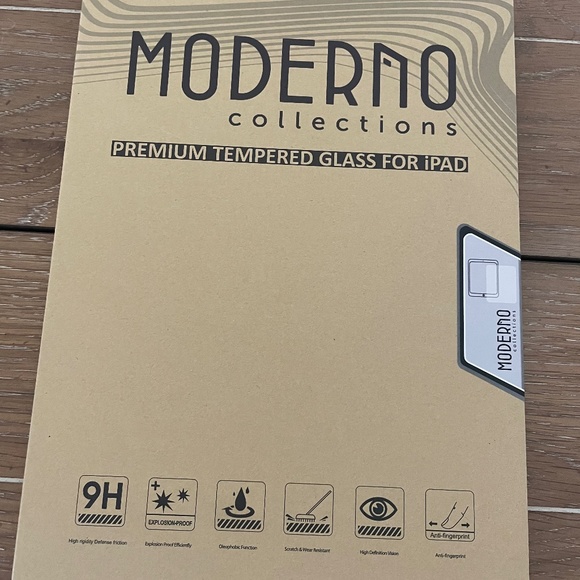 iPad Pro 10.5” tempered glass screen protector - Picture 1 of 4